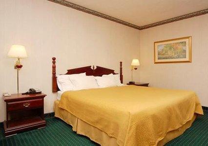 Econo Lodge Canton I-55 Номер фото