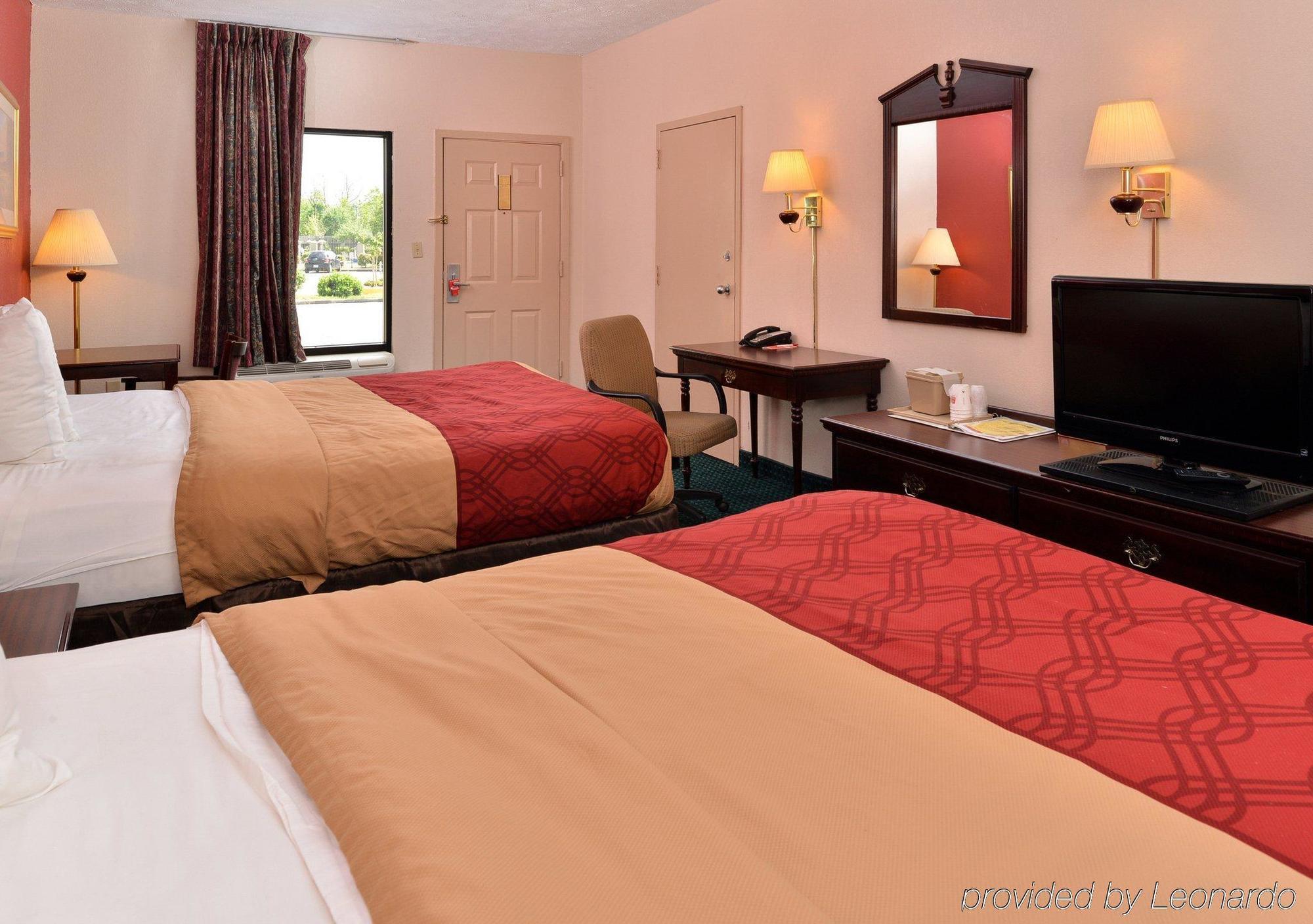Econo Lodge Canton I-55 Экстерьер фото