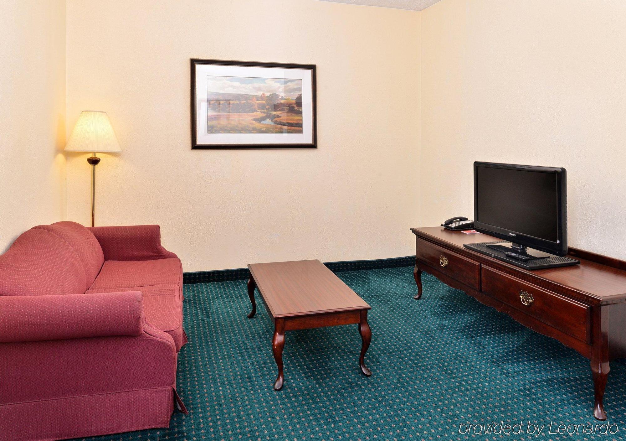 Econo Lodge Canton I-55 Экстерьер фото