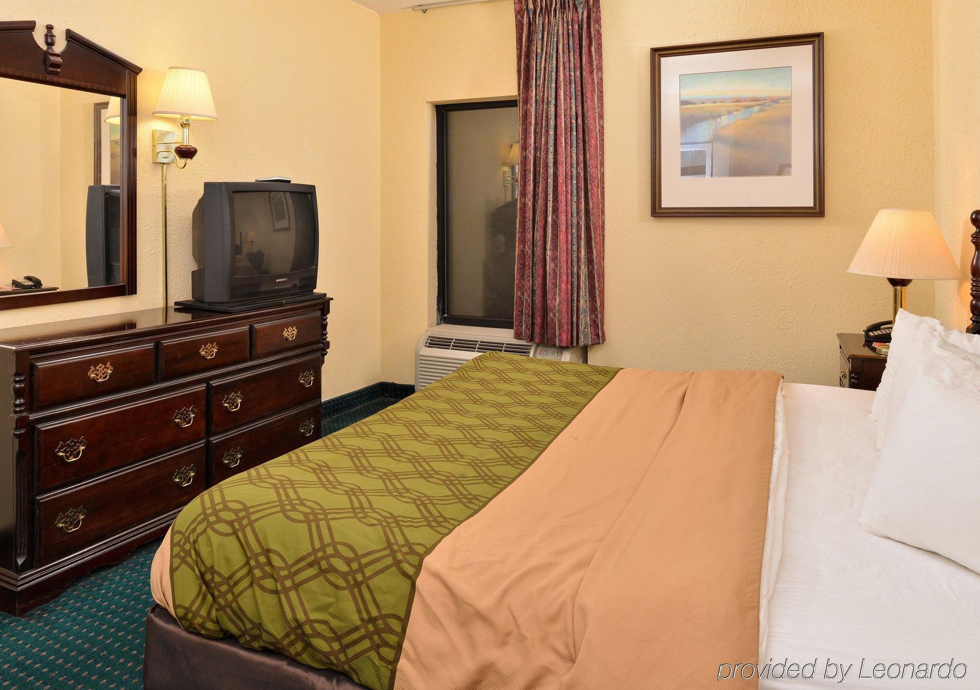 Econo Lodge Canton I-55 Экстерьер фото