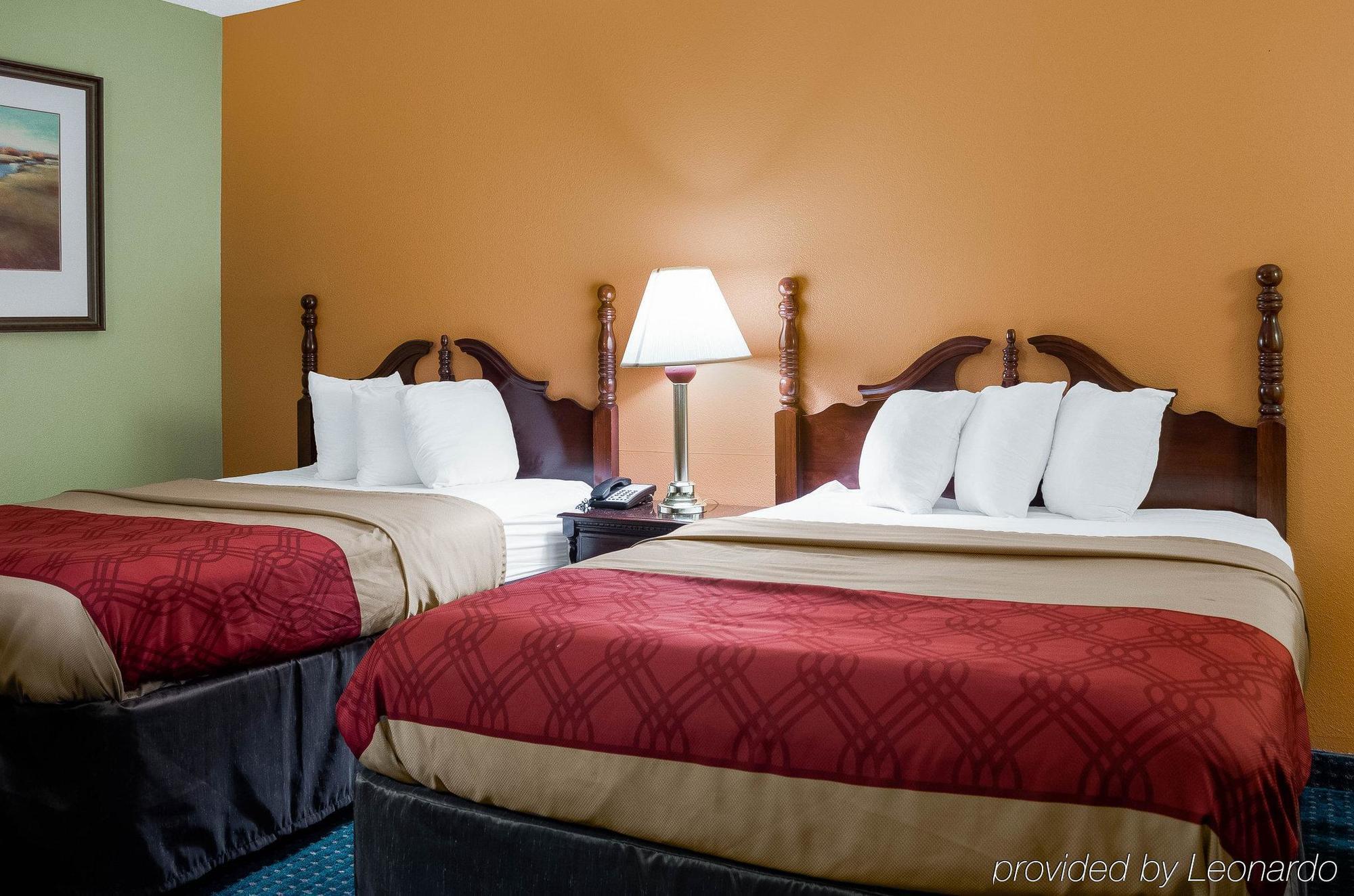 Econo Lodge Canton I-55 Экстерьер фото