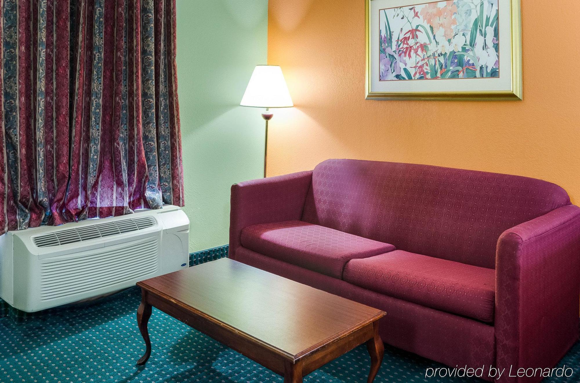 Econo Lodge Canton I-55 Экстерьер фото
